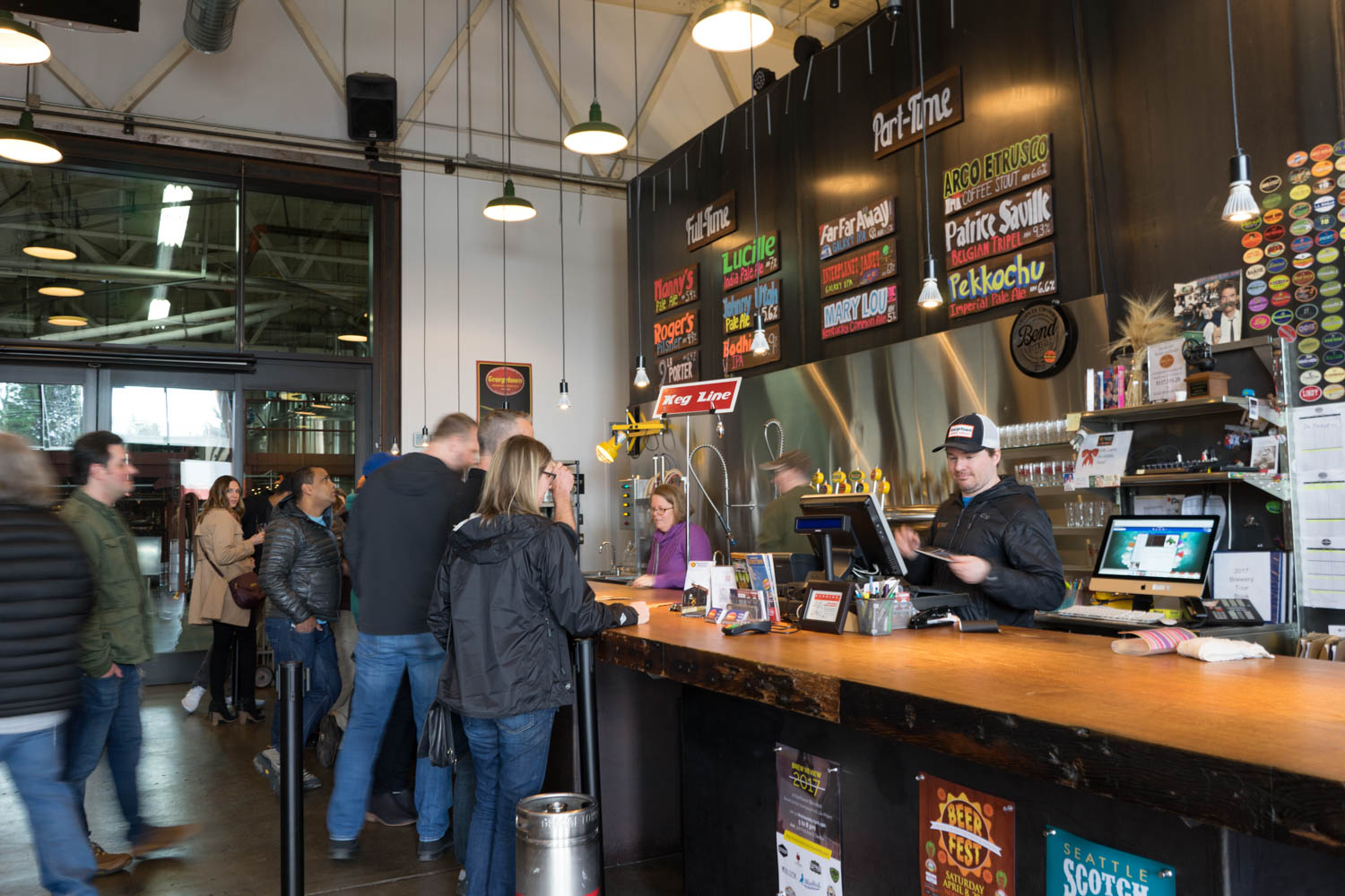 Seattle weekend activity brewery hopping