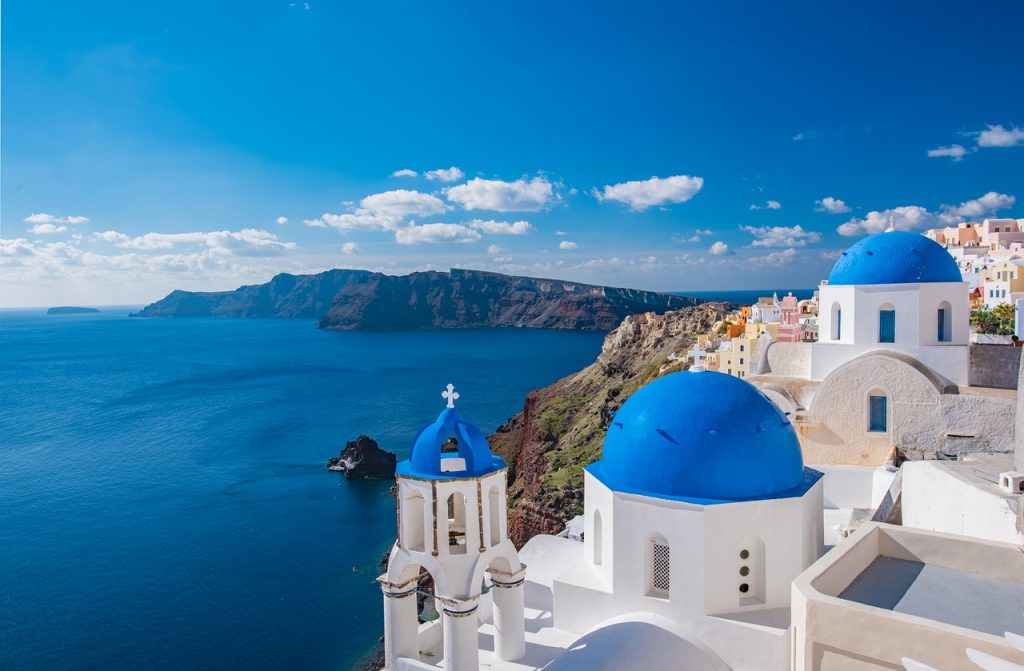 5 fun things to do in Santorini