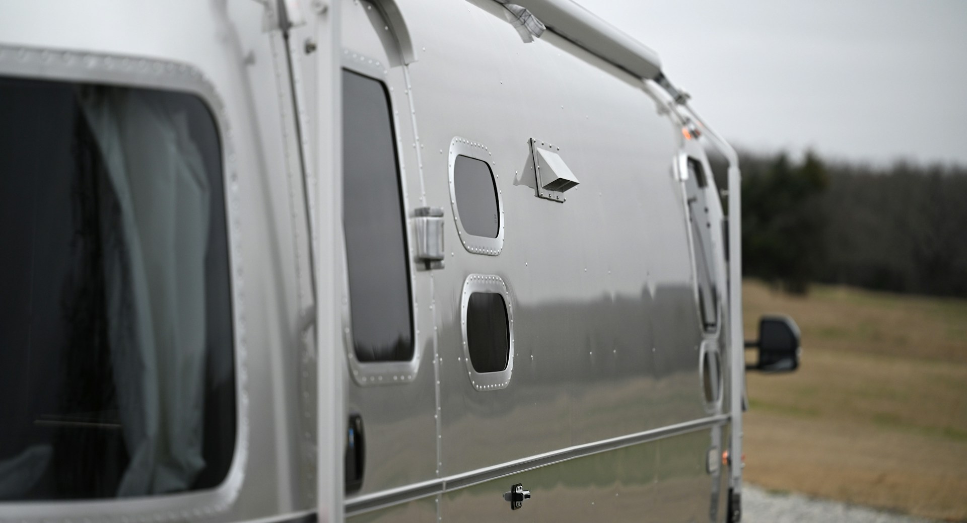 Top 10 Best Luxury Travel Trailers for 2025